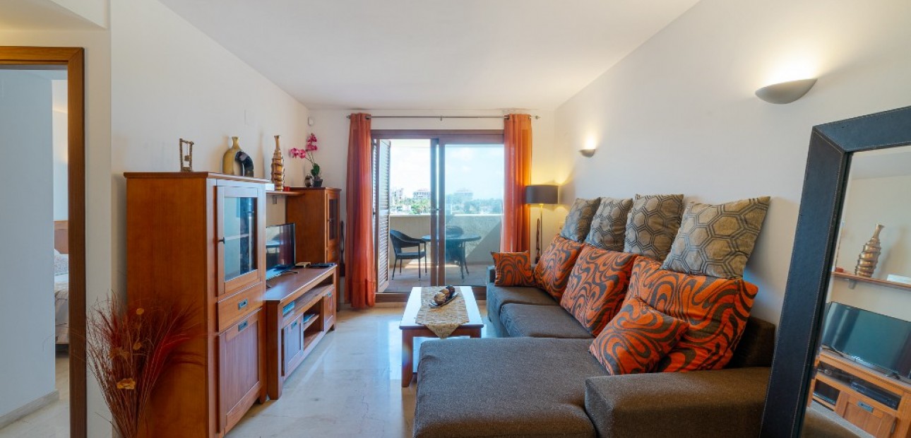 Herverkoop - Appartement / flat -
Punta Prima