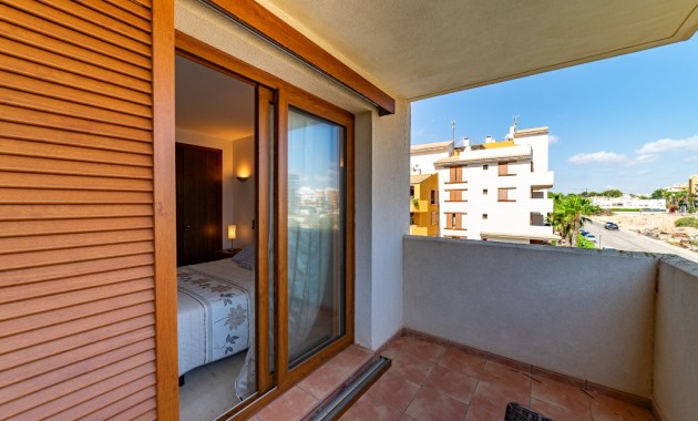 Herverkoop - Appartement / flat -
Punta Prima