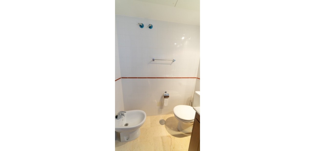 Herverkoop - Appartement / flat -
Punta Prima