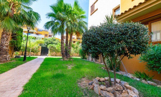 Herverkoop - Appartement / flat -
Punta Prima