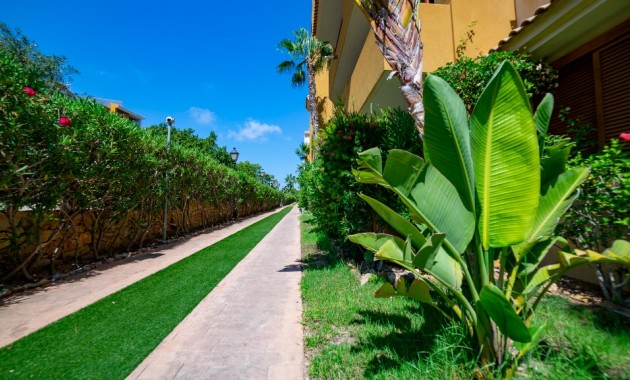 Herverkoop - Appartement / flat -
Punta Prima