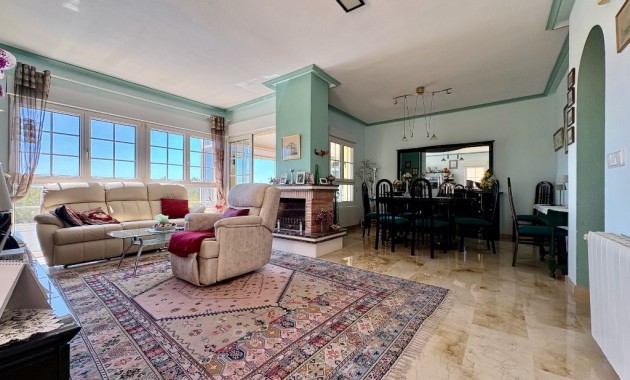 Sale - Villa -
Villamartín