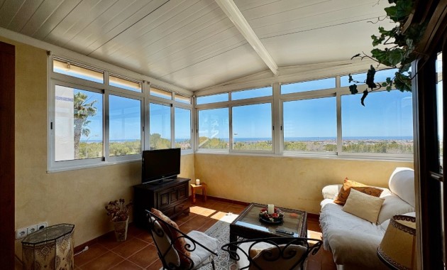 Sale - Villa -
Villamartín