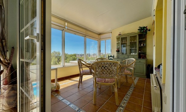 Sale - Villa -
Villamartín