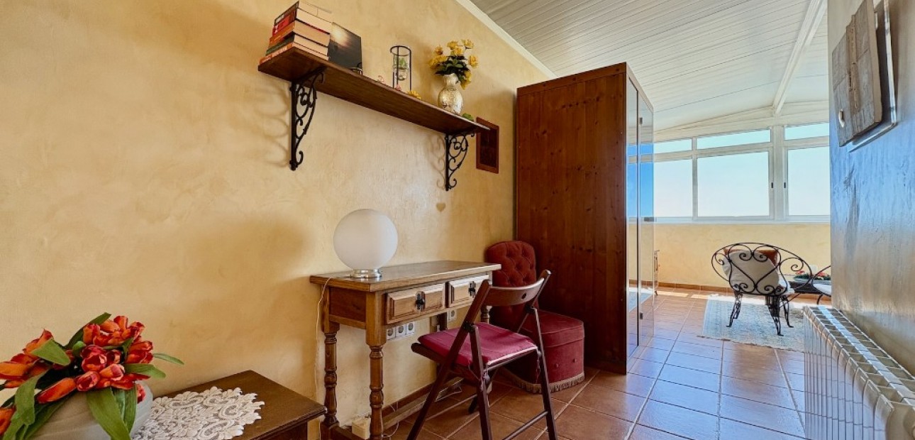 Sale - Villa -
Villamartín