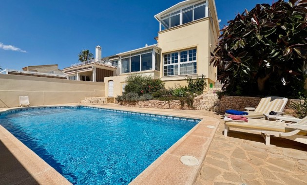 Sale - Villa -
Villamartín