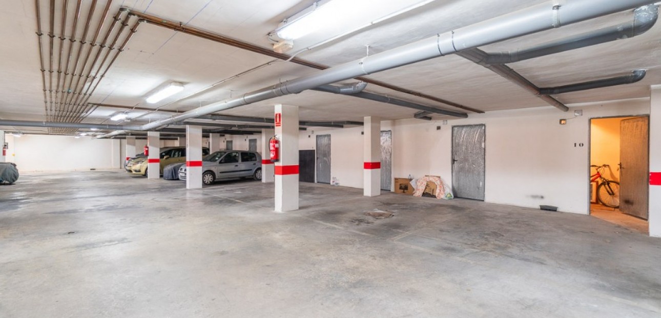 Venta - Apartamento / piso -
Algorfa