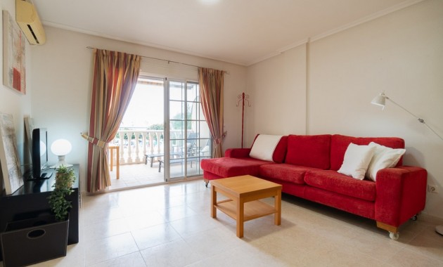 Venta - Apartamento / piso -
Algorfa