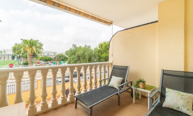 Venta - Apartamento / piso -
Algorfa