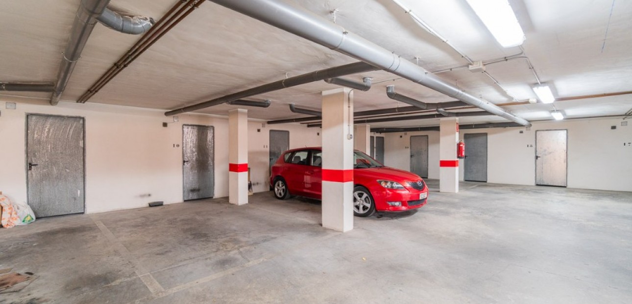 Venta - Apartamento / piso -
Algorfa