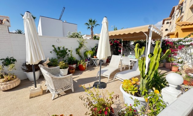 Herverkoop - Villa -
La Zenia