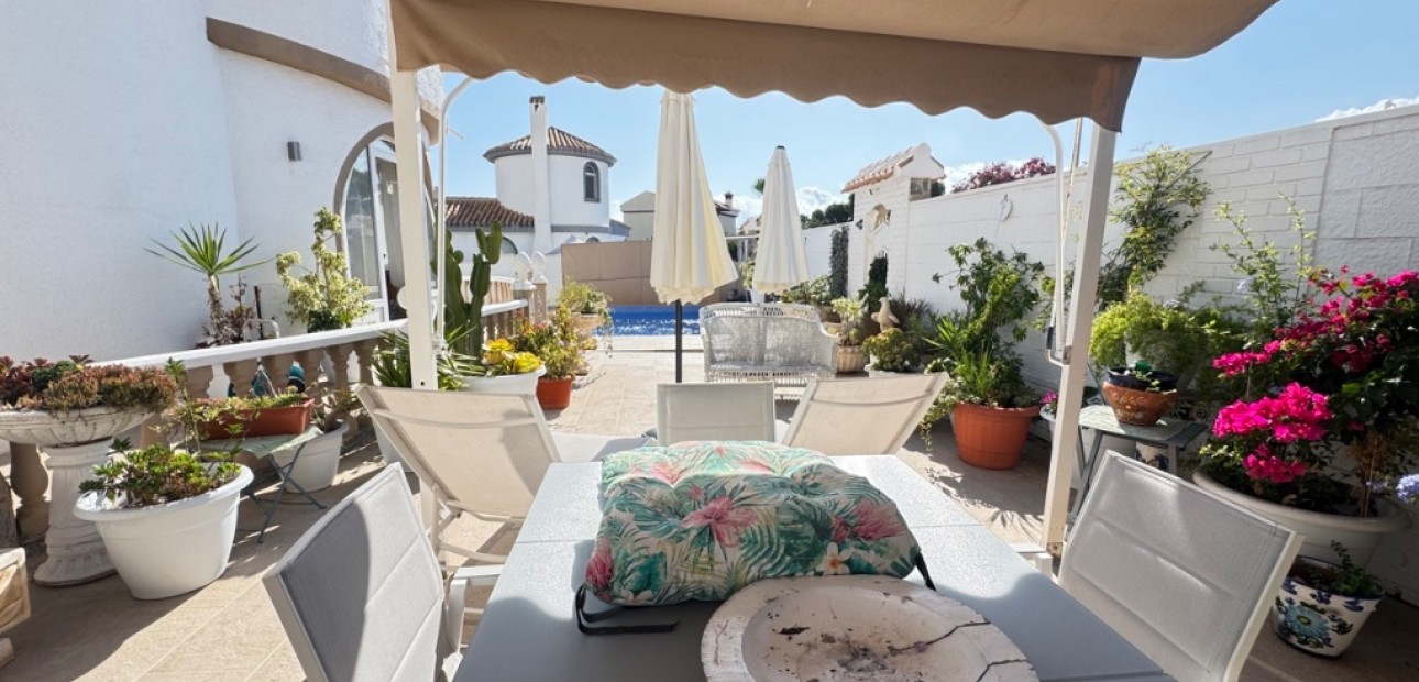 Herverkoop - Villa -
La Zenia