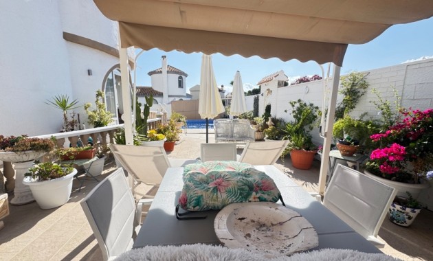 Herverkoop - Villa -
La Zenia