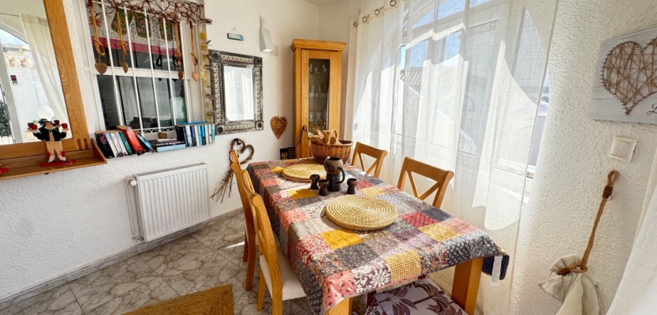 Herverkoop - Villa -
La Zenia