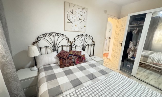 Herverkoop - Villa -
La Zenia