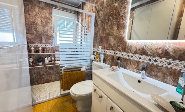 Herverkoop - Villa -
La Zenia