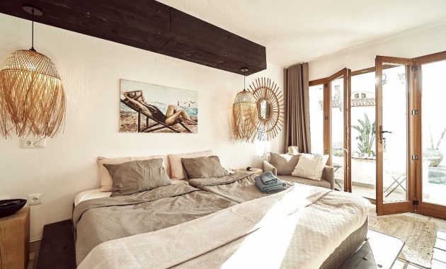 Sale - Villa -
Punta Prima