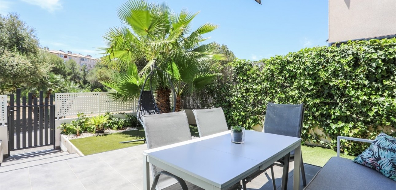 Venta - Villa -
La Zenia