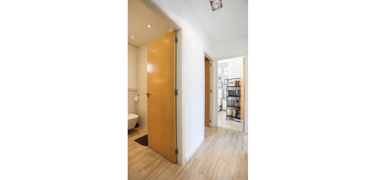 Venta - Villa -
La Zenia