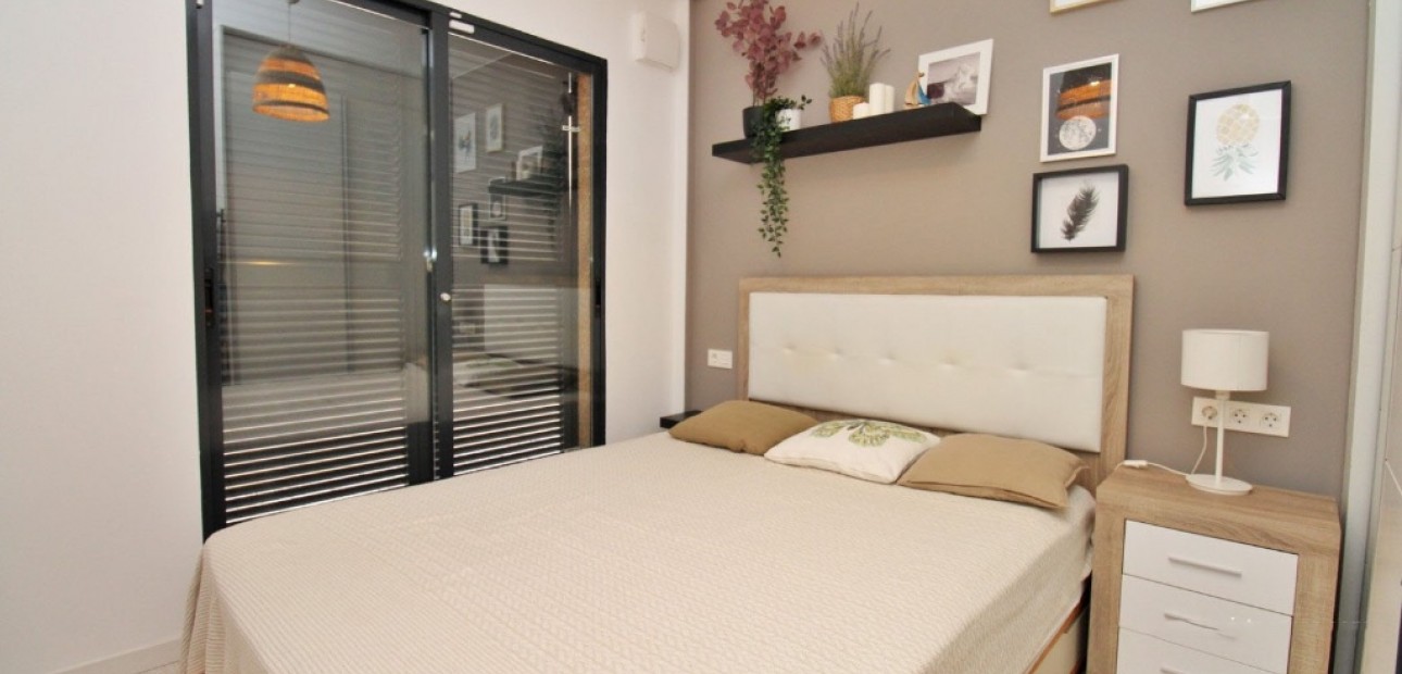 Venta - Villa -
La Zenia