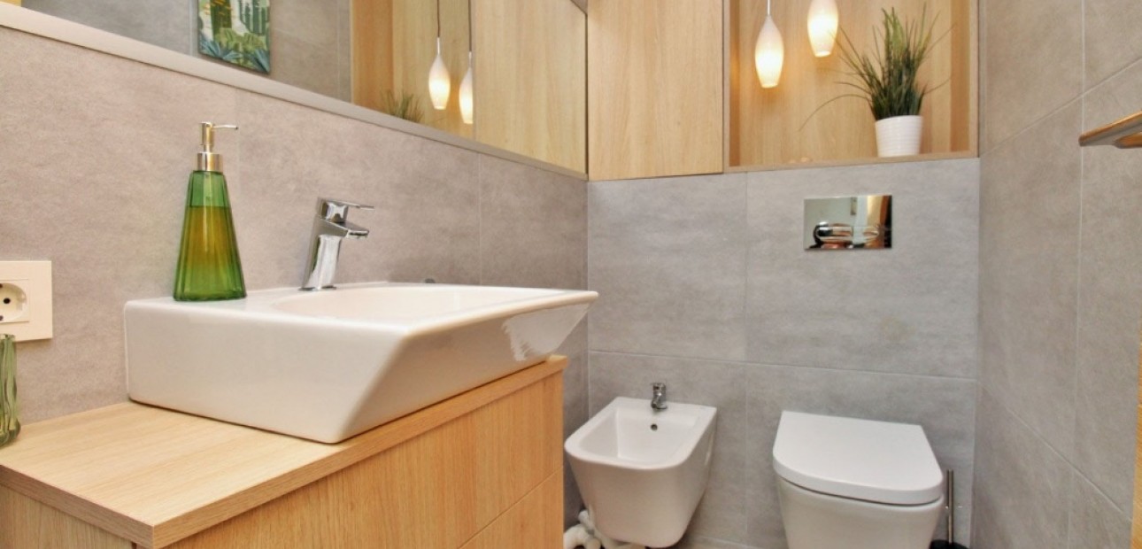 Venta - Villa -
La Zenia