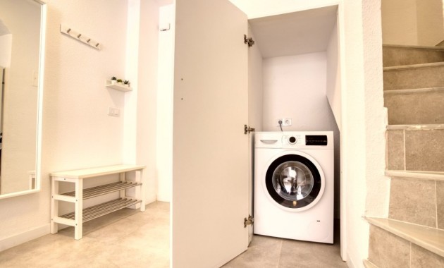 Venta - Adosado -
Torrevieja