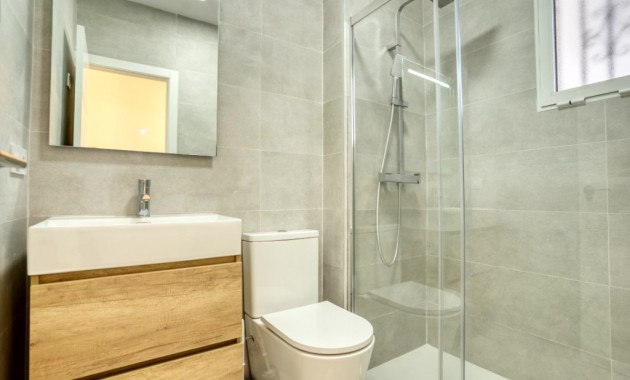 Venta - Adosado -
Torrevieja