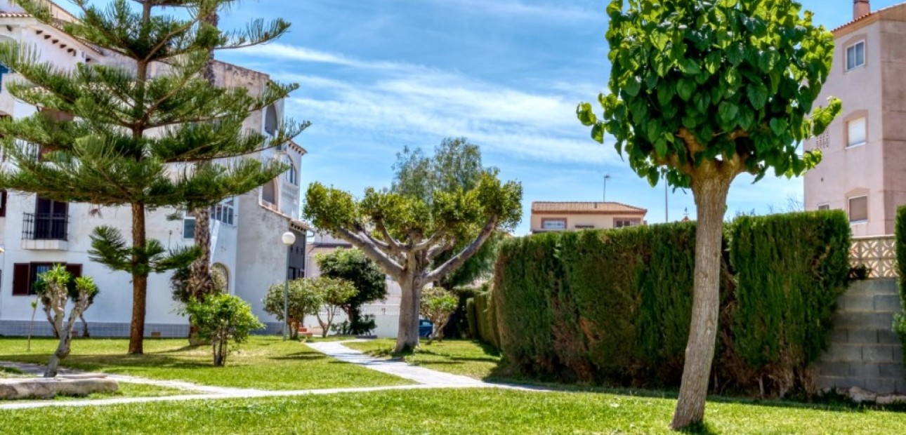 Venta - Adosado -
Torrevieja