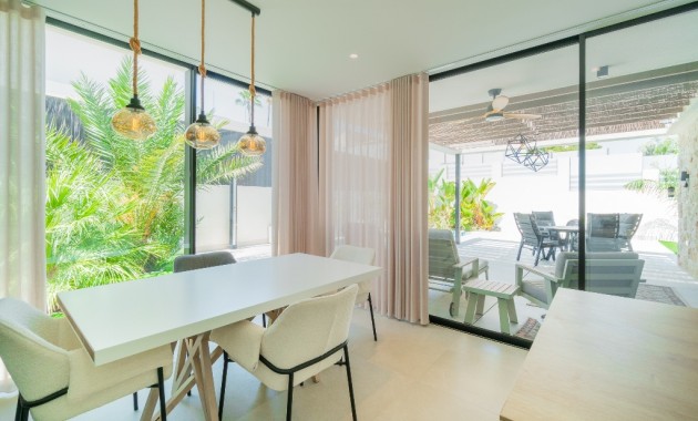 Venta - Villa -
Los Balcones