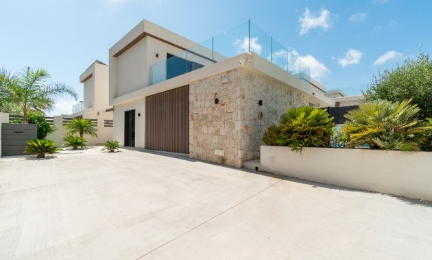 Venta - Villa -
Los Balcones