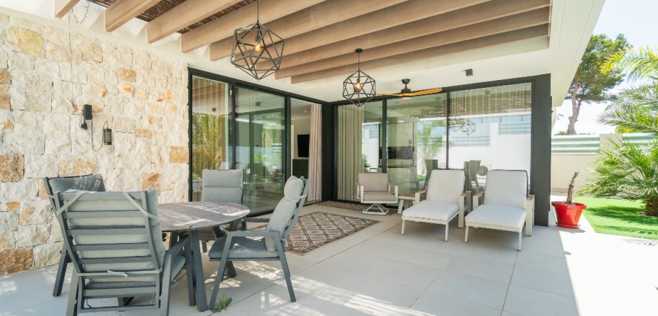 Venta - Villa -
Los Balcones