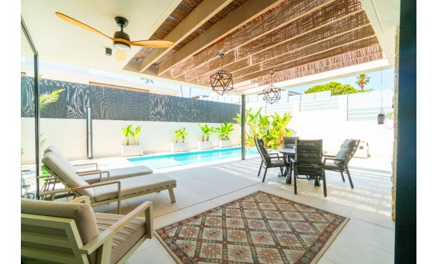 Venta - Villa -
Los Balcones