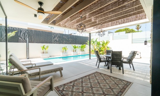 Venta - Villa -
Los Balcones