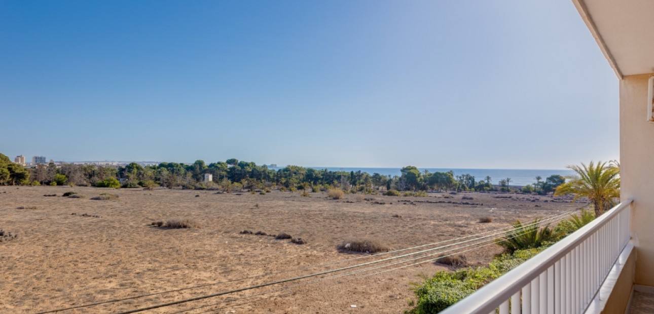 Herverkoop - Appartement / flat -
Punta Prima