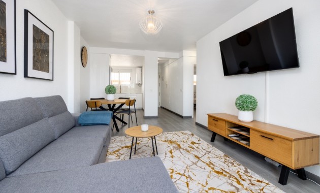 Herverkoop - Appartement / flat -
Punta Prima