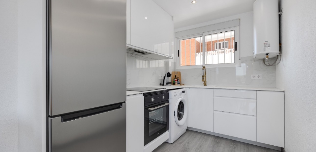 Herverkoop - Appartement / flat -
Punta Prima