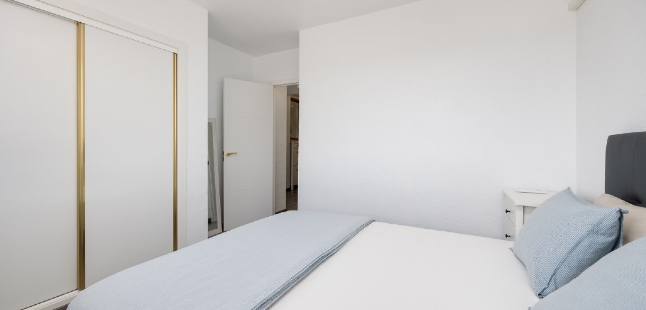 Herverkoop - Appartement / flat -
Punta Prima