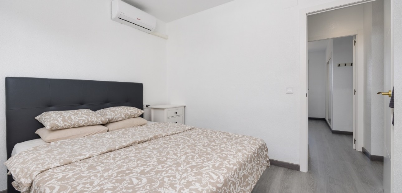 Herverkoop - Appartement / flat -
Punta Prima