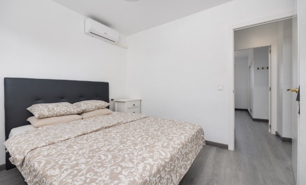 Herverkoop - Appartement / flat -
Punta Prima
