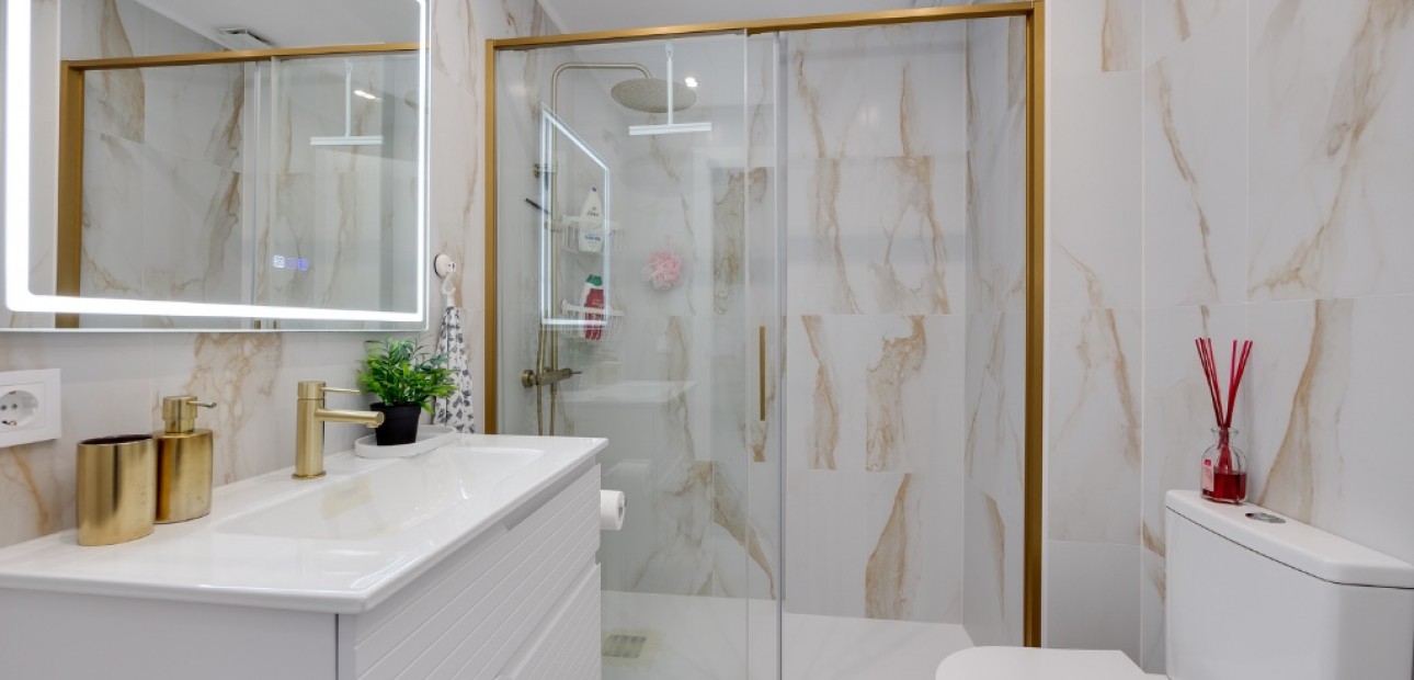 Herverkoop - Appartement / flat -
Punta Prima