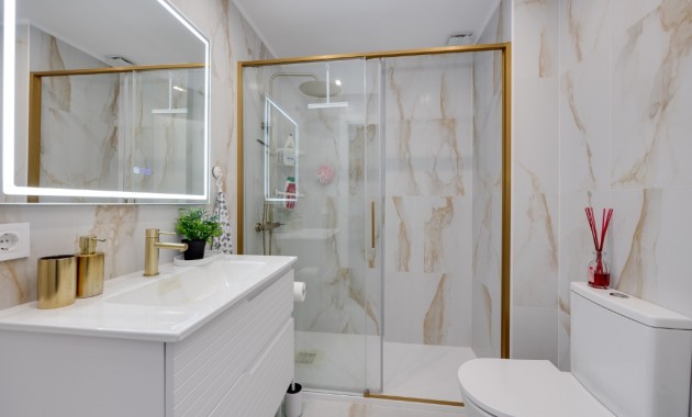 Herverkoop - Appartement / flat -
Punta Prima