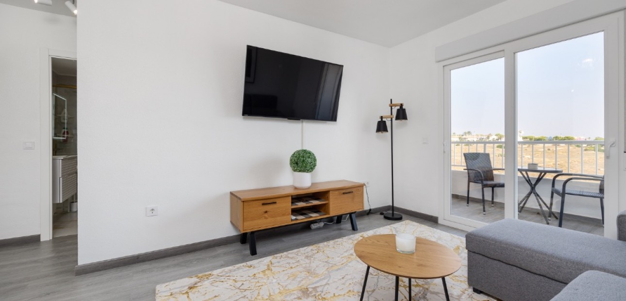 Herverkoop - Appartement / flat -
Punta Prima