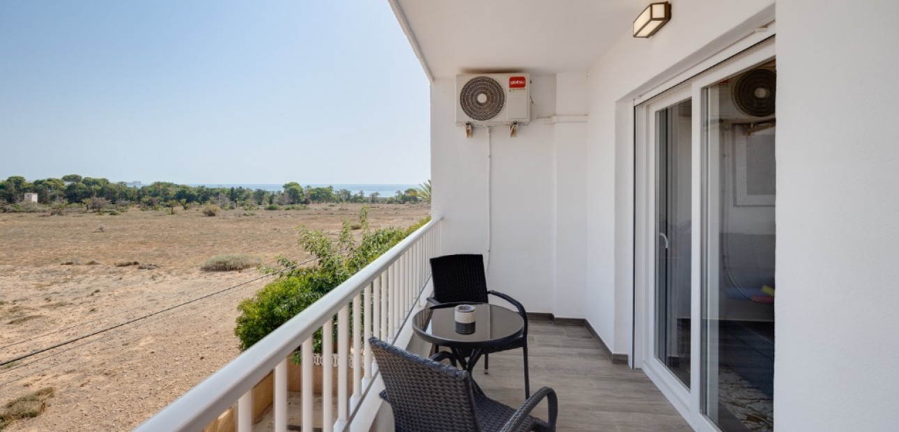 Herverkoop - Appartement / flat -
Punta Prima