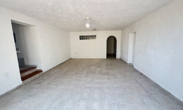 Sale - Villa -
San Miguel - San Miguel De Salinas