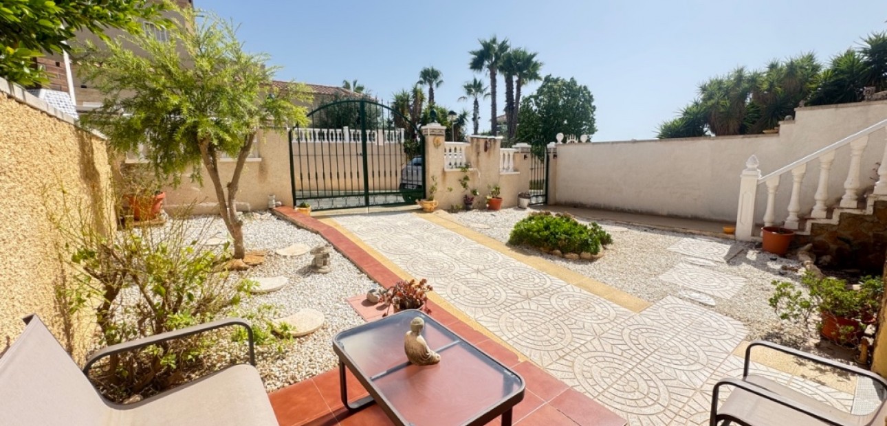 Venta - Villa -
Orihuela Costa - Villamartín