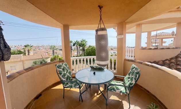 Venta - Villa -
Orihuela Costa - Villamartín