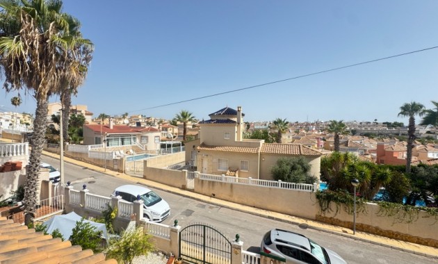 Venta - Villa -
Orihuela Costa - Villamartín
