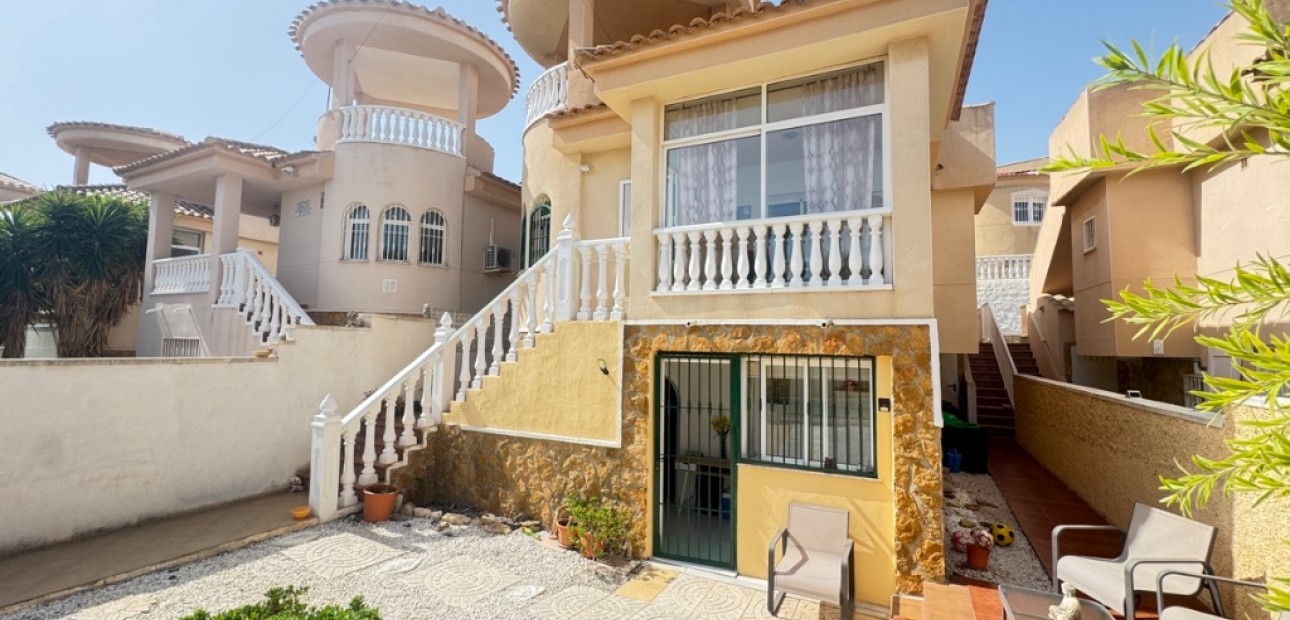 Venta - Villa -
Orihuela Costa - Villamartín