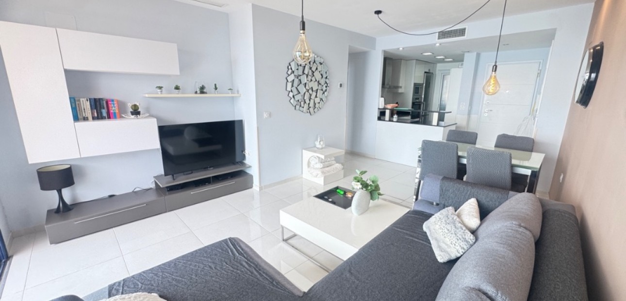 Herverkoop - Appartement / flat -
Punta Prima