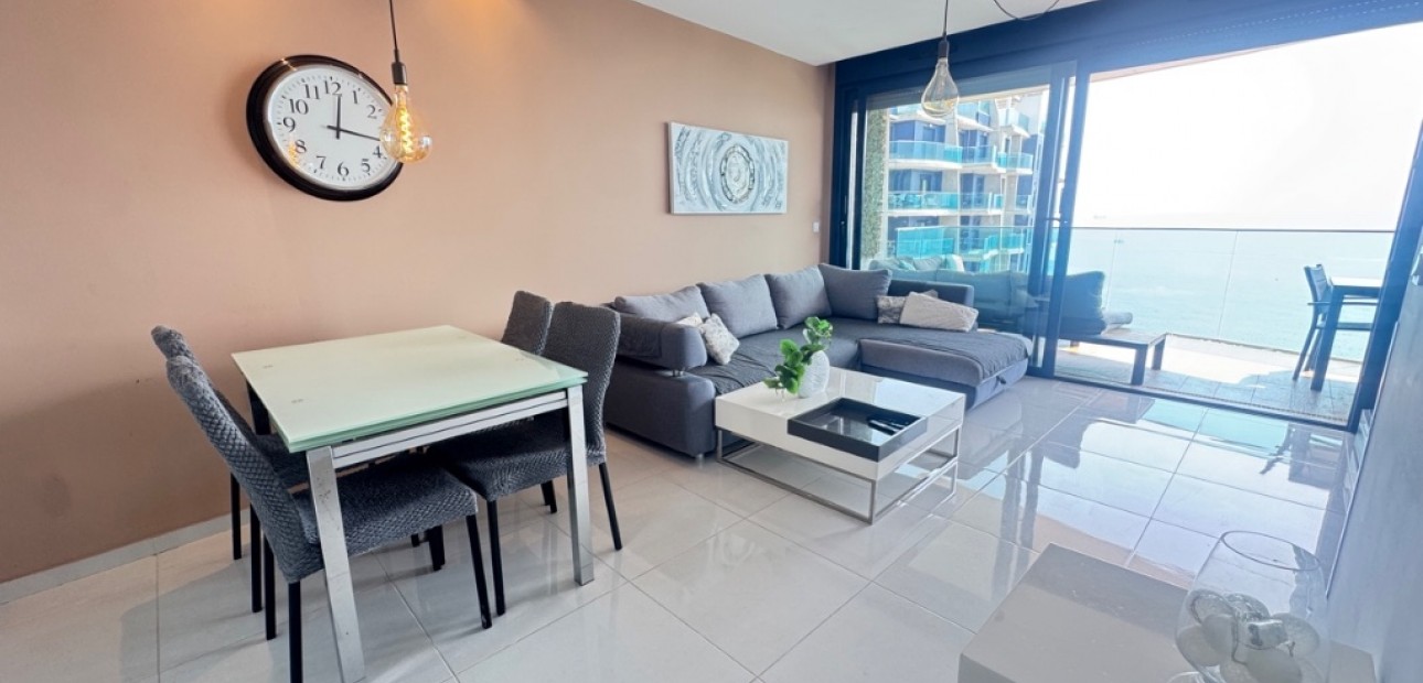 Herverkoop - Appartement / flat -
Punta Prima